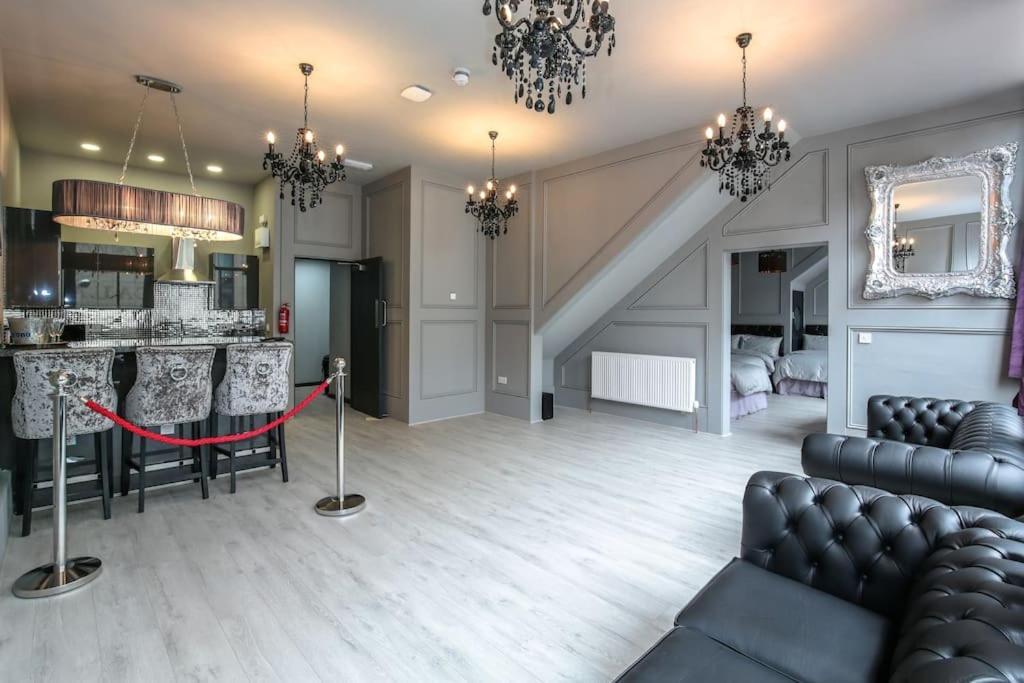 Manhattan Suite - Sleeps 24! Heart Of Liverpool Buitenkant foto