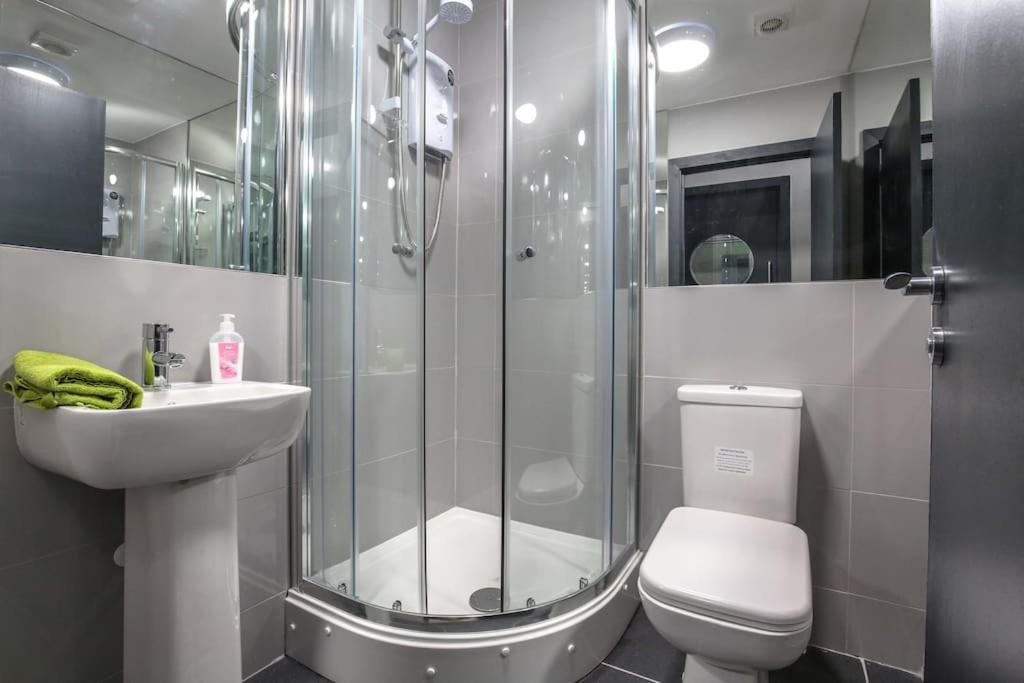 Manhattan Suite - Sleeps 24! Heart Of Liverpool Buitenkant foto