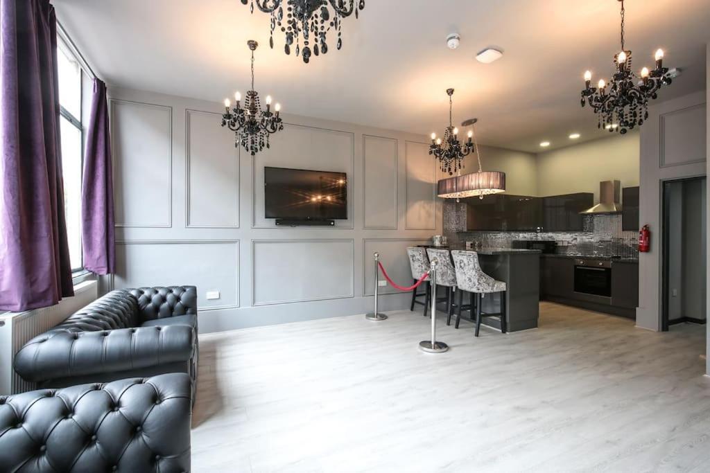 Manhattan Suite - Sleeps 24! Heart Of Liverpool Buitenkant foto